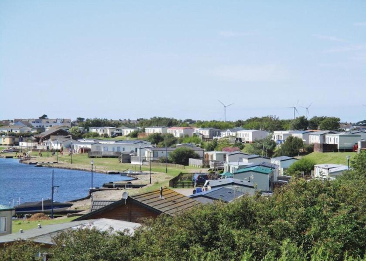 Lake District Static Caravan Lakeside Cumbria Millom Bagian luar foto