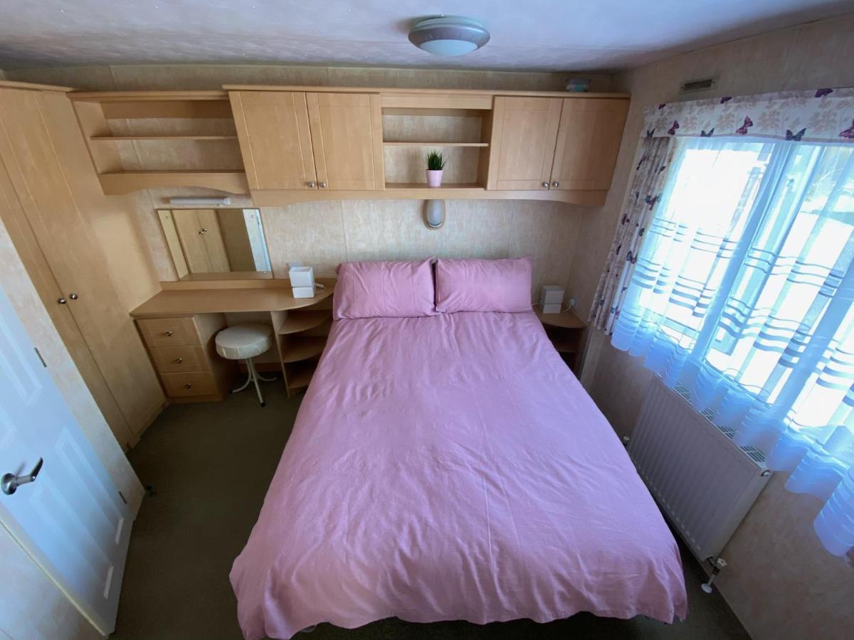 Lake District Static Caravan Lakeside Cumbria Millom Bagian luar foto