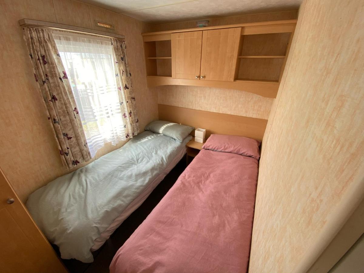 Lake District Static Caravan Lakeside Cumbria Millom Bagian luar foto