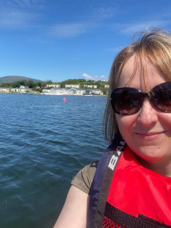 Lake District Static Caravan Lakeside Cumbria Millom Bagian luar foto