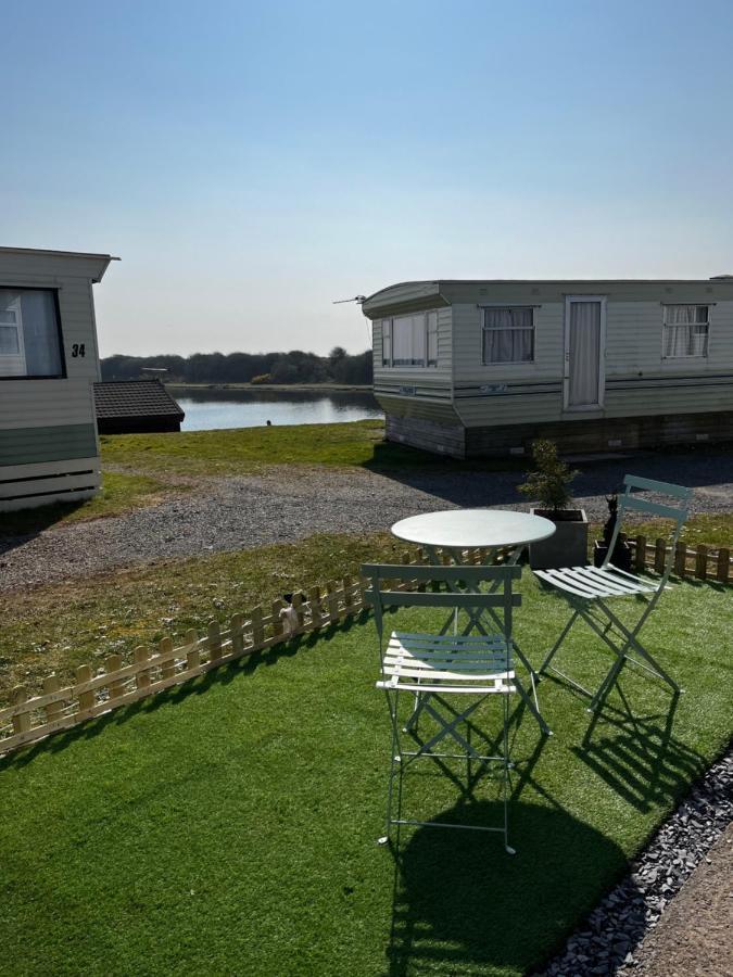 Lake District Static Caravan Lakeside Cumbria Millom Bagian luar foto